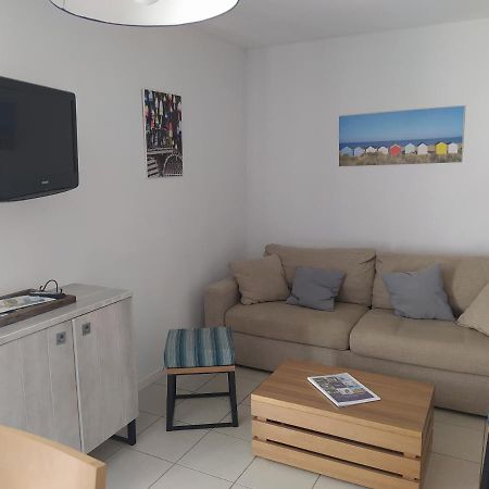 Une Maisonnette Vendeenne, Avec Acces Piscine Saint-Hilaire-de-Talmont Esterno foto